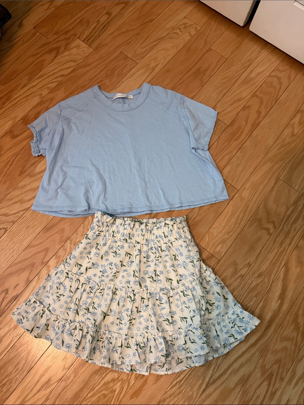 Altar'd State Light Blue Crop Tee with Cream Floral Tiered Skirt